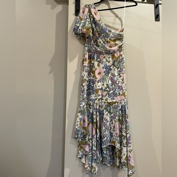ASTR the Label Santorini Dress in Off White Retro Floral - Picture 6 of 7
